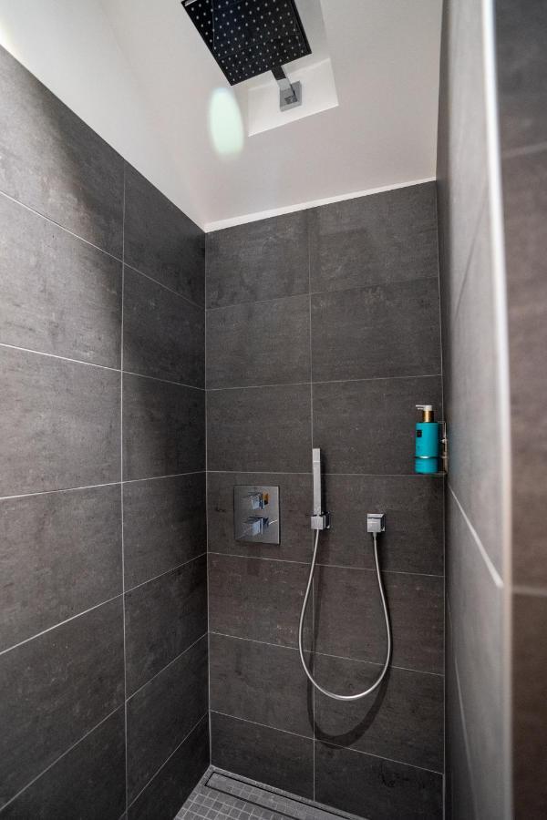 Krafft, Centre Ville, Climatise, Baignoire Double - La Cle Des Sacres ランス エクステリア 写真